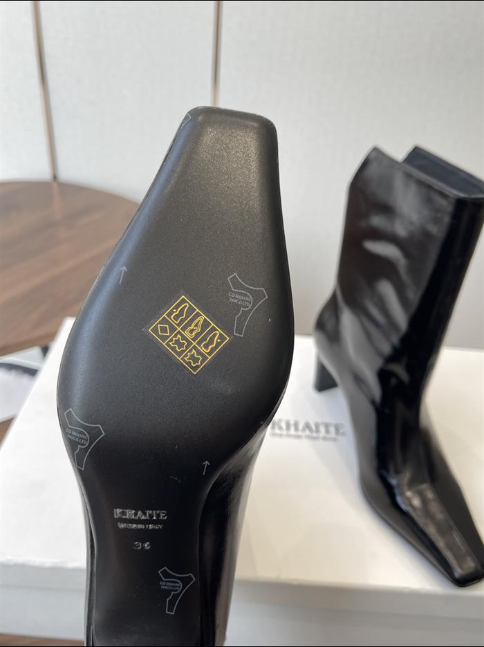 2025112817448509 390